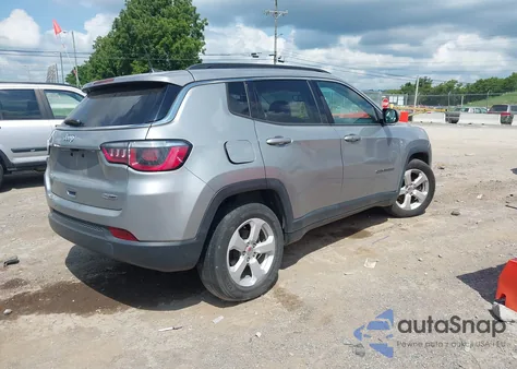 2019 Jeep Compass Latitude из США, поврежденный, VIN 3C4NJCBBXKT856284